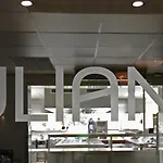 Отель Juliana Валкенбург